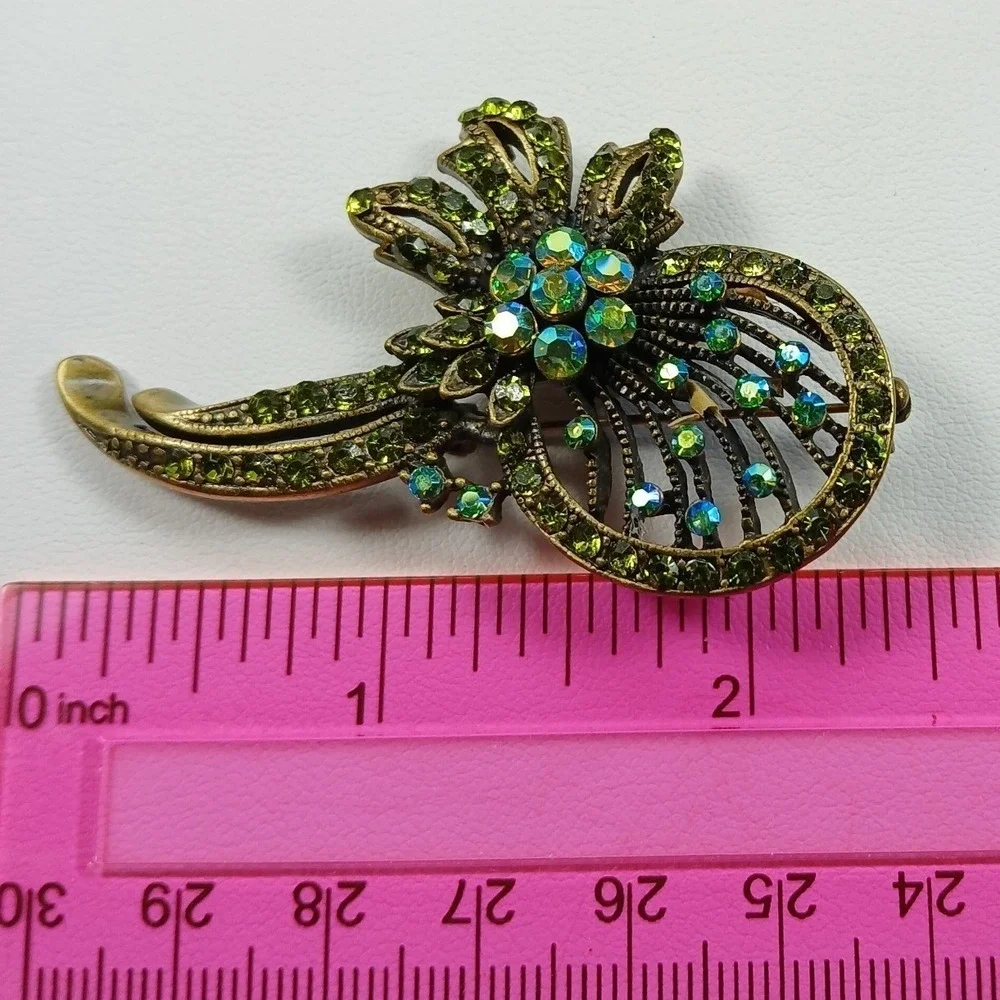 Vintage Green Rhinestone Brooch Pendant Bronze Tone‎ Floral Pin Unisex